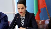 Здравният министър разпореди незабавни проверки заради смъртта на бебе в Търговище и родилка в Сливен 