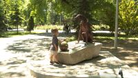 „Приятел без дом“ в Ямбол: Скулптура, която насърчава грижа за бездомните животни