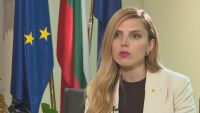 Външният министър пред bTV: България не блокира санкциите срещу Русия, а защитава националния си интерес