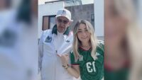 Жена плаща €5200, за да сбъдне мечтата на дядо си. Купила е билет за мач от световното, но на стадиона не ги пускат