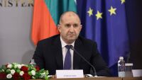 Румен Радев: Минималната работна заплата няма да бъде замразявана