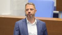 Депутатите гласуваха оставката на Делян Добрев, на негово място влиза Христо Гаджев