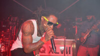 Lil Wayne отново в болница