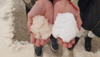 Цветен сняг с оранжев оттенък валя в Русе, Силистра и Шумен
