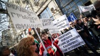 И фелдшерите протестират пред здравното министерство 