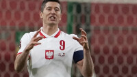 Левандовски вбеси феновете: Нося бремето на цяла Полша от години