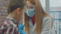 „COVID-19: Ваксините“: Кога ще има и за децата