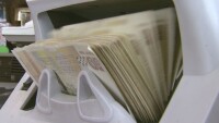 927 българи са станали милионери през изминалата година