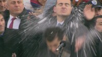 На Шипка: Петков призова да не се делим. Отвърнаха му със снежна топка (ВИДЕО)