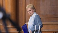 Председателят на Агенцията за бежанците подава оставка след разговор в МС