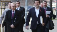 Започнаха преговорите между ГЕРБ-СДС и ПП-ДБ за нов кабинет