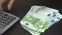 65-годишен мъж загуби 100 000 евро, след консултация с 