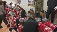 На гости при военните полицаи: Посетиха ги малките „гвардейци“ от 124-та детска градина