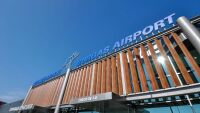 Самолетът, който кацна на летище Бургас след сигнал за отвличане, успешно излетя за Тел Авив