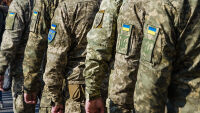Украйна ограничава достъпа на военнослужещи до хазарт по време на военно положение