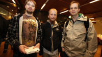 Камбоджа ще депортира основателя на Pirate Bay, без да го предава на Швеция