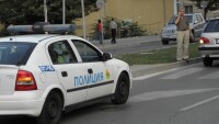 В болница със счупвания: Блъснаха дете на пешеходна пътека в Дупница
