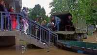 Сърбия има нужда от лекарства, питейна вода и дрехи след потопа