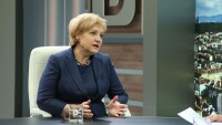 Менда Стоянова пред bTV: Нито съм задържана, нито съм търсена