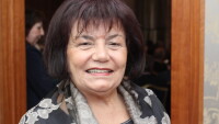 Учители заплашват със стачка, ако родителите слагат 