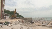 Сезонът започна, но кметицата на Каварна още иска да строи