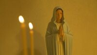 Да организираш собственото си погребение: Конверсионна терапия за хомосексуални хора в Италия