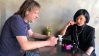 Деси Ризова и Иван Филчев в #ЖурналистиВкъщи: Eкстремни пътувания и смели истории в името на професията 