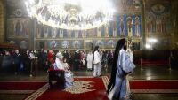 На Велика събота: Архиерейска Василиева света литургия бе отслужена в храма 