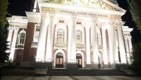 Сблъсък между тийнейджърски банди пред Народния театър в София