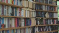 Дари книга за библиотека: Благотворителна инициатива в София