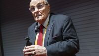 Бивш кмет на Ню Йорк е хоспитализиран в критично състояние