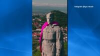 Паметникът на Альоша осъмна с розово наметало - цветът на Giro d'Italia