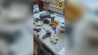 ГДБОП арестува мъж и жена за незаконно притежаване и производство на оръжия  (СНИМКИ и ВИДЕО)