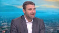Кристиан Кръстев: Всеки месец над 1200 нарушители карат в бус лентите в София
