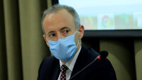 МОН обмисля удължаване на учебната година за учениците от 1. до 6. клас 