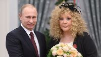 Алла Пугачова се завърна в Русия