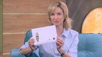 Диана Алексиева показа Мишчо, който изпраща писма на децата по пощата