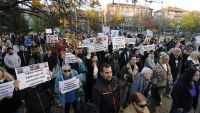 Протест срещу лекаря, прегазил куче с колата си и впоследствие избягал