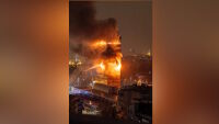 Събарят подпаления небостъргач в Загреб