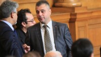 Юлиан Ангелов: На ГЕРБ малко им куца коалиционната политика