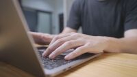 Мобилно приложение ще показва какви процедури може да осъществява всяко здравно заведение в Гърция