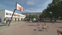 За 5 г. ученици сменят по над 48 учители: Има ли криза в Националната гимназия за древни езици и култури?