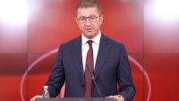 Промените в конституцията: Премиерът на Северна Македония постави две условия