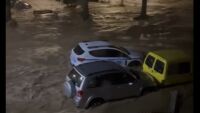 Бедствено положение в Царево: Наводнение, евакуация и затворени пътища (ВИДЕО)