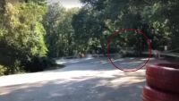 Кола се вряза в тълпа във Варна по време на състезание, има загинал (ВИДЕО)