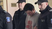 Съдът реши: Обвиняемият в тройното убийство в Бургаско остава в ареста