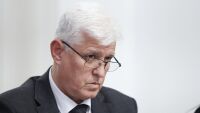 Военният министър: Има по-различна ситуация. Няма логика украинците да удрят собствените си кораби