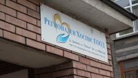 „Приковаха я на легло, защото било по-лесно за тях да е на памперс“: Здравното министерство започва проверка в хоспис в Дряново