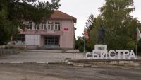 Над 100 кучета в частен имот: Отглеждат се законно - хората в с. Бистра обаче живеят в ужас