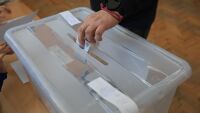 Близо 100 българи са гласували до момента в единствената избирателна секция в Румъния